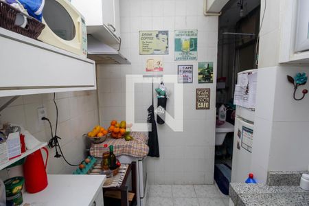 Apartamento à venda com 48m², 1 quarto e sem vaga Apartamento à venda com 48m², 1 quarto e sem vagaCozinha - Armários