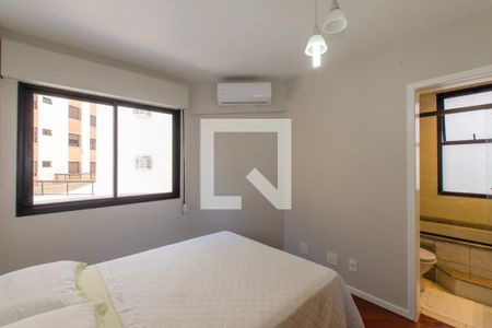 Suíte de apartamento para alugar com 3 quartos, 80m² em Centro, Florianópolis