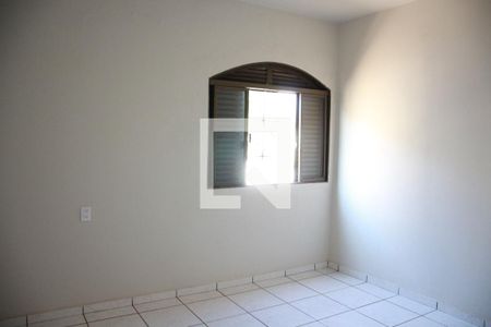 Casa para alugar com 300m², 6 quartos e 6 vagasQuarto 2