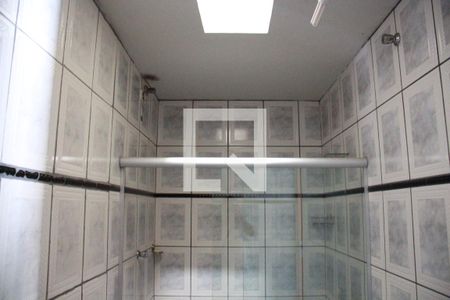 Casa para alugar com 300m², 6 quartos e 6 vagasBanheiro 1