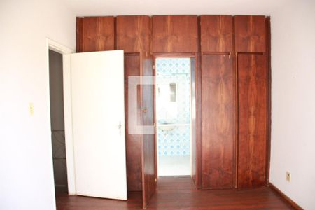 Casa para alugar com 300m², 6 quartos e 6 vagasSuíte 1