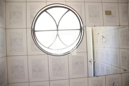 Casa para alugar com 300m², 6 quartos e 6 vagasBanheiro 2
