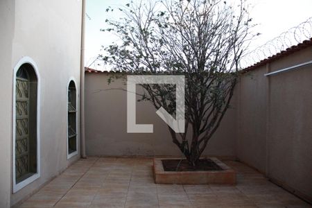 Casa para alugar com 300m², 6 quartos e 6 vagasVaranda