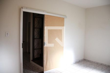 Sala 1 de casa para alugar com 6 quartos, 300m² em Umuarama, Uberlândia