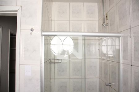 Casa para alugar com 300m², 6 quartos e 6 vagasBanheiro 2