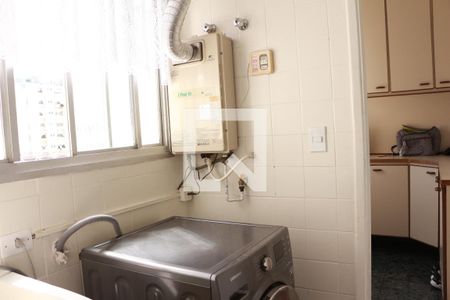 Apartamento à venda com 143m², 3 quartos e 2 vagasÁrea de Serviço