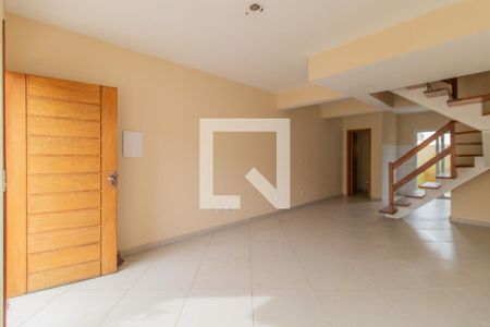 Sala de casa à venda com 2 quartos, 90m² em Guarujá, Porto Alegre