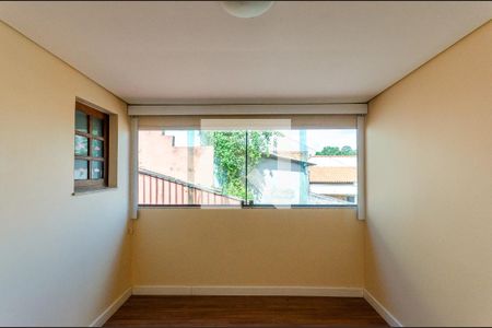 Sala de tv de casa para alugar com 4 quartos, 220m² em Chácara Inglesa, São Paulo