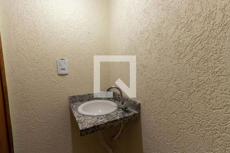 Casa de condomínio à venda com 50m², 2 quartos e 1 vagaLavabo