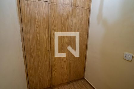 Apartamento para alugar com 88m², 2 quartos e sem vagaQuarto de Serviço