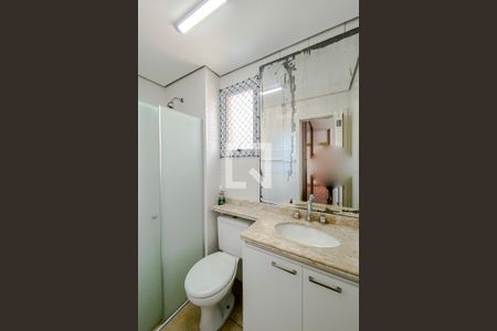 Apartamento à venda com 73m², 2 quartos e 2 vagasBanheiro da Suíte