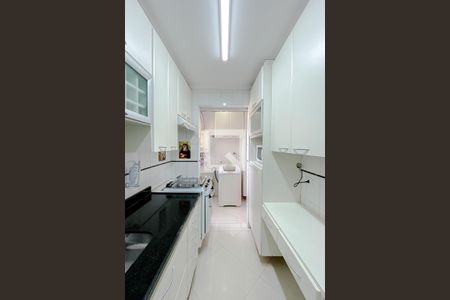 Apartamento à venda com 73m², 2 quartos e 2 vagasCozinha