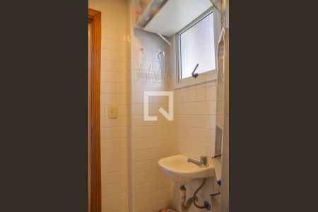 Apartamento para alugar com 133m², 3 quartos e 4 vagas Apartamento para alugar com 133m², 3 quartos e 4 vagasBanheiro de serviço