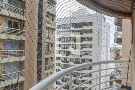 Apartamento para alugar com 133m², 3 quartos e 4 vagas Apartamento para alugar com 133m², 3 quartos e 4 vagasSacada