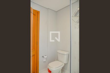 Apartamento para alugar com 133m², 3 quartos e 4 vagas Apartamento para alugar com 133m², 3 quartos e 4 vagasBanheiro da Suíte