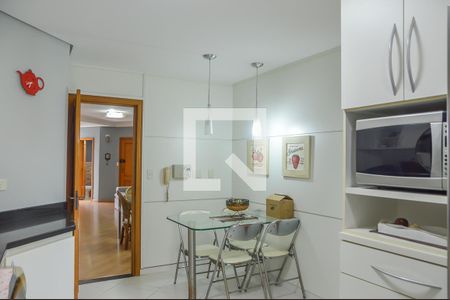 Apartamento para alugar com 133m², 3 quartos e 4 vagas Apartamento para alugar com 133m², 3 quartos e 4 vagasCozinha