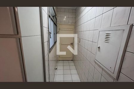 Apartamento à venda com 170m², 3 quartos e 2 vagas Apartamento à venda com 170m², 3 quartos e 2 vagasÁrea de Serviço