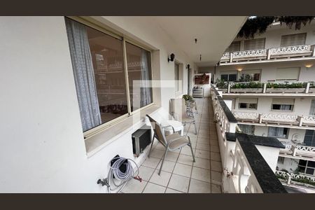 Apartamento à venda com 170m², 3 quartos e 2 vagas Apartamento à venda com 170m², 3 quartos e 2 vagasVaranda