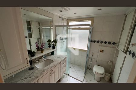 Apartamento à venda com 170m², 3 quartos e 2 vagas Apartamento à venda com 170m², 3 quartos e 2 vagasBanheiro