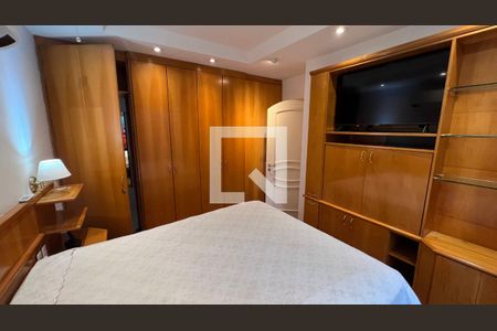 Apartamento à venda com 170m², 3 quartos e 2 vagas Apartamento à venda com 170m², 3 quartos e 2 vagasSuite