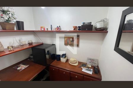 Apartamento à venda com 170m², 3 quartos e 2 vagas Apartamento à venda com 170m², 3 quartos e 2 vagasEscritorio