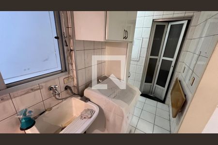 Apartamento à venda com 170m², 3 quartos e 2 vagas Apartamento à venda com 170m², 3 quartos e 2 vagasÁrea de Serviço