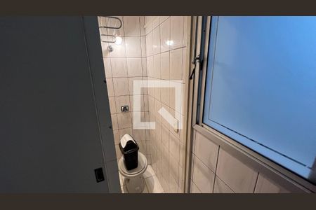 Apartamento à venda com 170m², 3 quartos e 2 vagas Apartamento à venda com 170m², 3 quartos e 2 vagasBanheiro de serviço