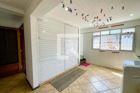 Casa à venda com 260m², 3 quartos e 5 vagasÁrea de Serviço