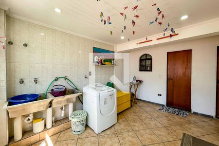 Casa à venda com 260m², 3 quartos e 5 vagasÁrea de Serviço