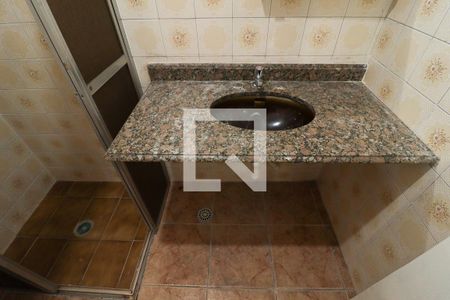 Casa para alugar com 220m², 4 quartos e 4 vagasBanheiro Social