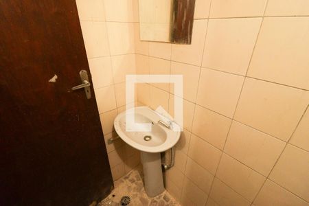 Casa para alugar com 220m², 4 quartos e 4 vagasBanheiro da Garagem