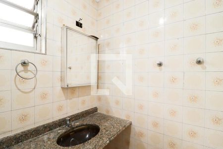 Casa para alugar com 220m², 4 quartos e 4 vagasBanheiro Social
