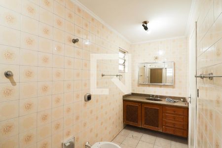 Casa para alugar com 220m², 4 quartos e 4 vagasBanheiro da Suíte