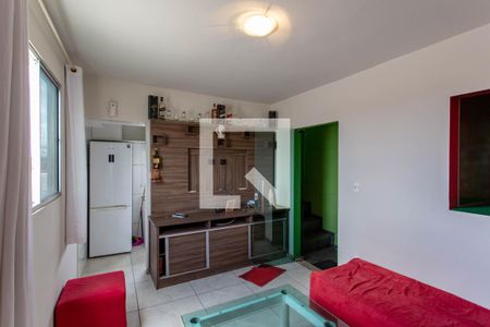 Sala de casa para alugar com 2 quartos, 130m² em Granja Werneck, Belo Horizonte