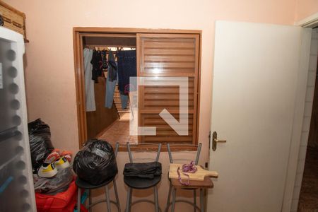 Casa à venda com 120m², 4 quartos e 2 vagasQuarto 1 - inferior