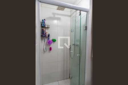 Apartamento à venda com 105m², 2 quartos e 2 vagasBanheiro da suíte