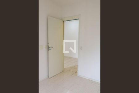 Quarto  de apartamento para alugar com 2 quartos, 52m² em Del Castilho, Rio de Janeiro
