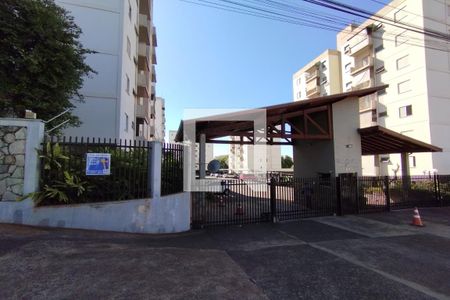 Apartamento para alugar com 65m², 2 quartos e 1 vagaFachada