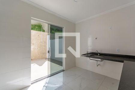 Casa à venda com 90m², 3 quartos e 1 vaga Casa à venda com 90m², 3 quartos e 1 vagaCozinha