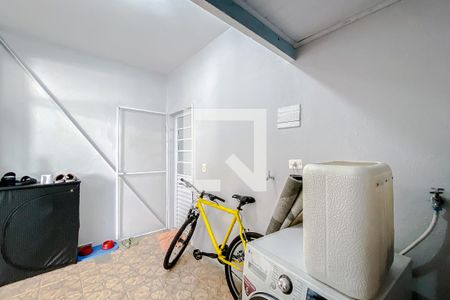 Casa à venda com 280m², 5 quartos e 2 vagasÁrea de serviço (Casa 3)