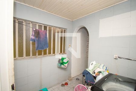 Casa à venda com 250m², 3 quartos e 4 vagas Casa à venda com 250m², 3 quartos e 4 vagasárea de serviço