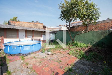 Casa à venda com 250m², 3 quartos e 4 vagas Casa à venda com 250m², 3 quartos e 4 vagaspátio fundos