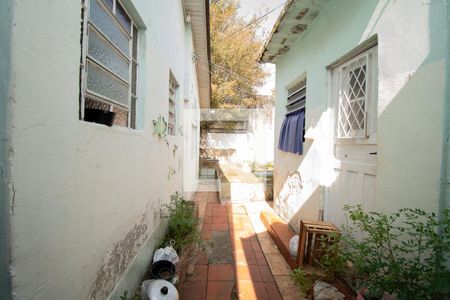 Casa à venda com 250m², 3 quartos e 4 vagas Casa à venda com 250m², 3 quartos e 4 vagaspátio fundos