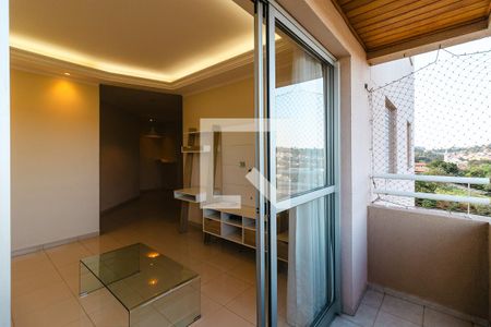 Apartamento para alugar com 62m², 2 quartos e 1 vaga Apartamento para alugar com 62m², 2 quartos e 1 vagaVaranda
