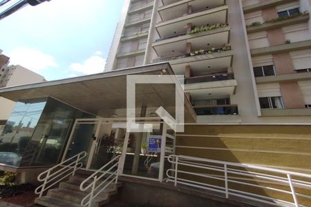 Apartamento para alugar com 140m², 3 quartos e 1 vagaFachada - Placa Banner