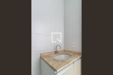 Apartamento para alugar com 64m², 2 quartos e 1 vaga Apartamento para alugar com 64m², 2 quartos e 1 vagaBanheiro