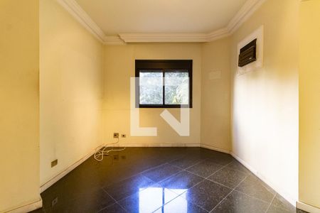 Apartamento à venda com 186m², 4 quartos e 3 vagasQuarto 4