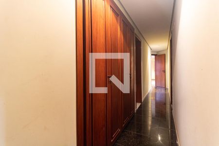 Apartamento à venda com 186m², 4 quartos e 3 vagasCorredor
