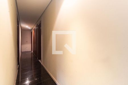 Apartamento à venda com 186m², 4 quartos e 3 vagasCorredor