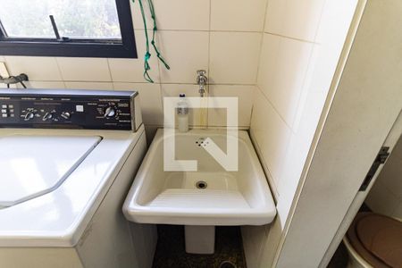 Apartamento à venda com 186m², 4 quartos e 3 vagasLavanderia